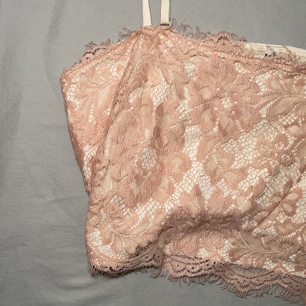 Free People/ FP Intimates blush pink lace crop - Picture 3 of 4